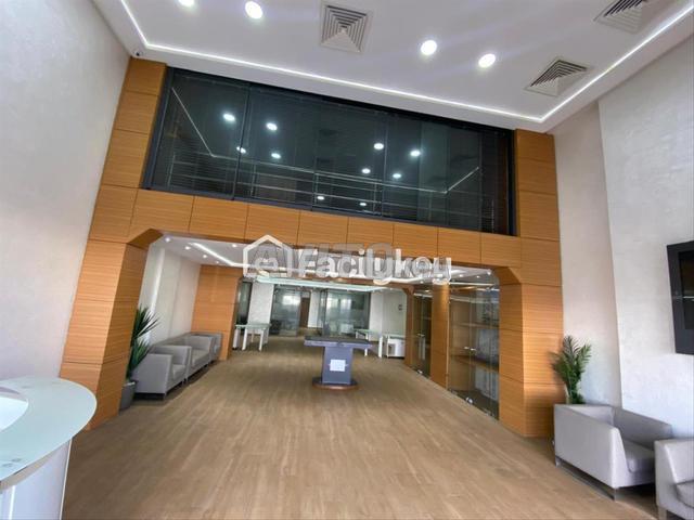 Local commercial vente à Anfa, Gharb-Chrarda-Beni Hssen