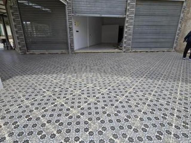 Local commercial location à Fès