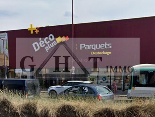 Local Commercial vente à Bobigny, Bondy