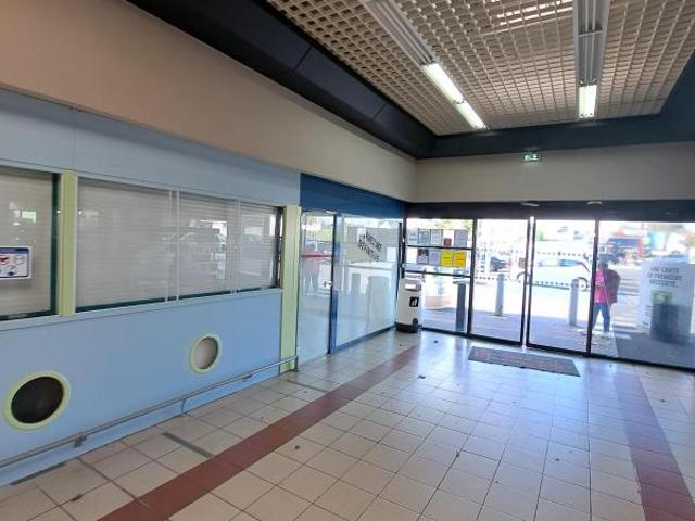 Local Commercial location à Orléans, La Chapelle-saint-mesmin