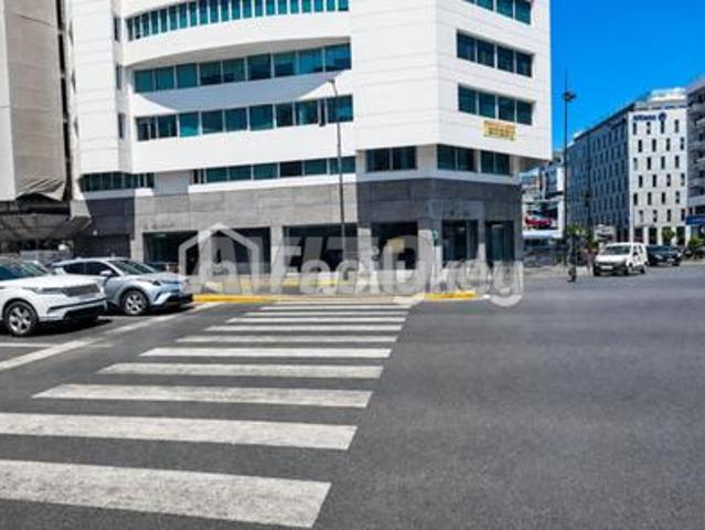 Local commercial location à Anfa, Gharb-Chrarda-Beni Hssen