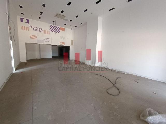 Local commercial location à Anfa, Gharb-Chrarda-Beni Hssen