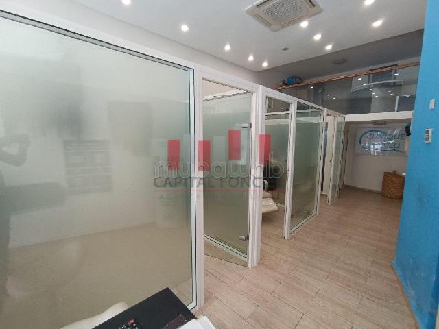 Local commercial location à Anfa, Gharb-Chrarda-Beni Hssen