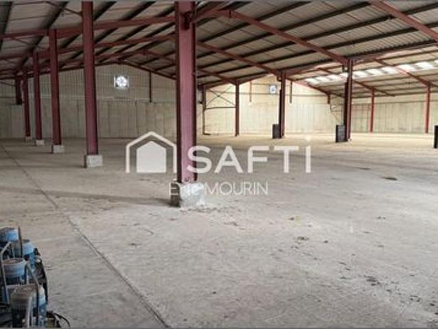 Local Commercial vente à Château-Gontier, Craon