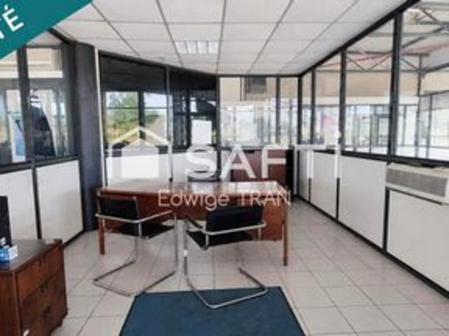 Local Commercial vente à Villeneuve-sur-Lot, Montayral
