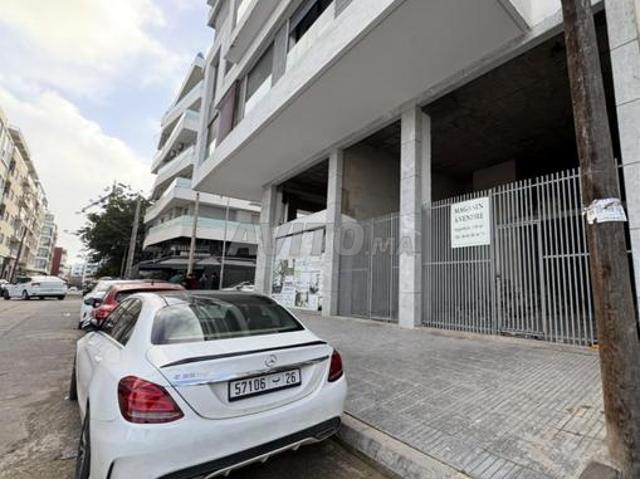 Local commercial vente à Anfa, Gharb-Chrarda-Beni Hssen