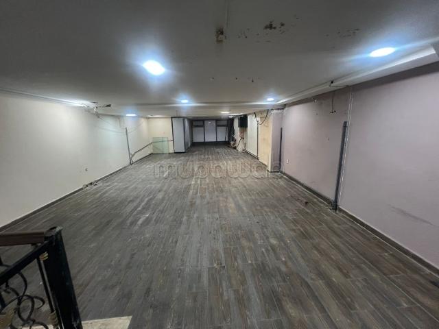 Local commercial location à Anfa, Gharb-Chrarda-Beni Hssen
