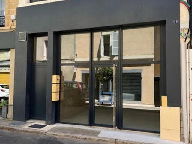 Local Commercial vente à Vienne, La Côte-saint-andré