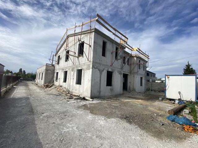 Local Commercial vente à Camaret-sur-aigues