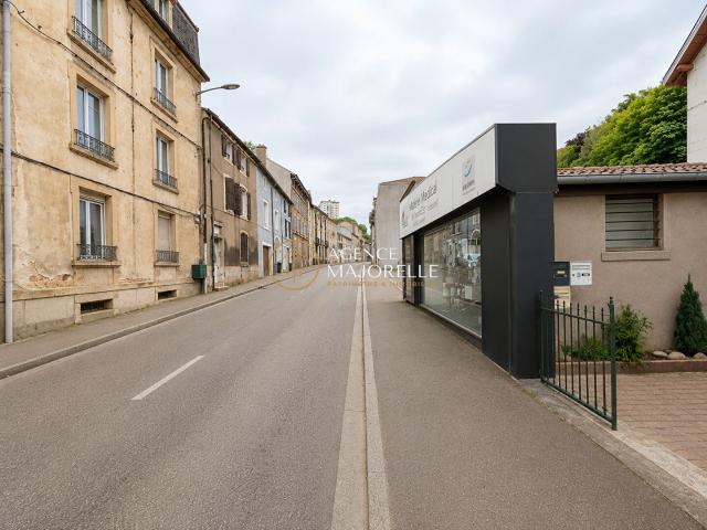 Local Commercial vente à Épinal, Epinal