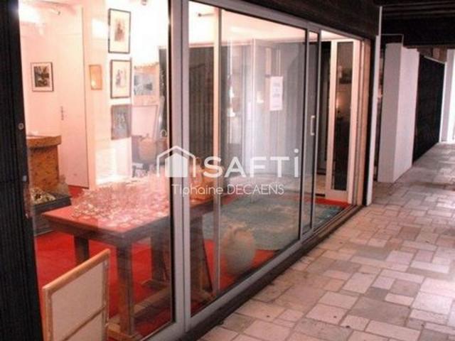 Local Commercial vente à Châtellerault, La Roche-posay