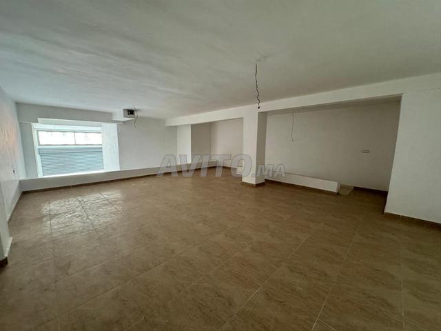 Local commercial vente à Anfa, Gharb-Chrarda-Beni Hssen
