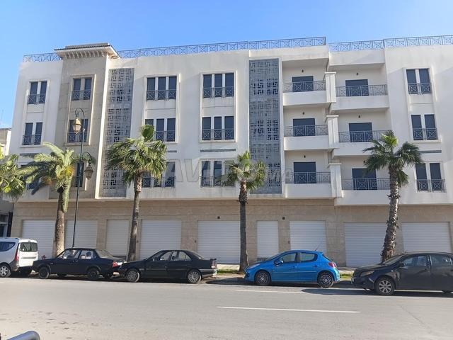 Local commercial location à Rbat