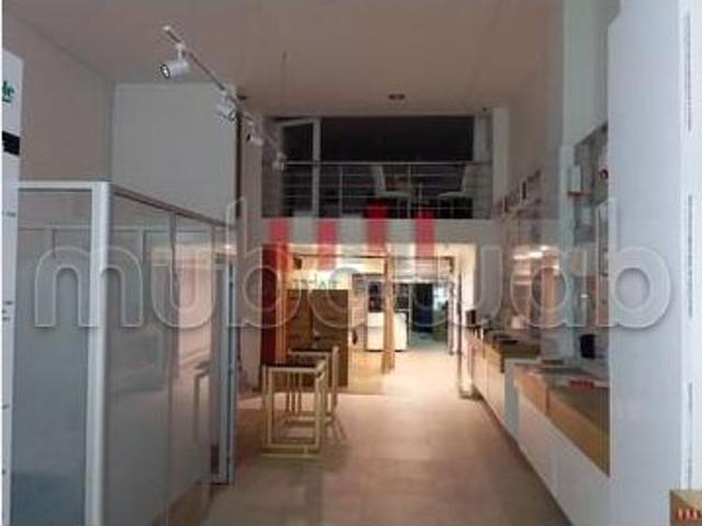 Local commercial location à Anfa, Gharb-Chrarda-Beni Hssen