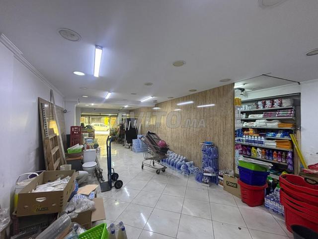 Local commercial vente à Centre Ville