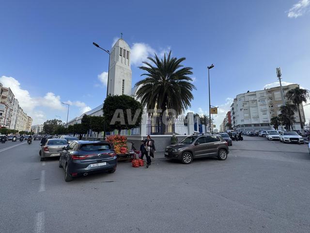 Local commercial vente à Anfa, Gharb-Chrarda-Beni Hssen