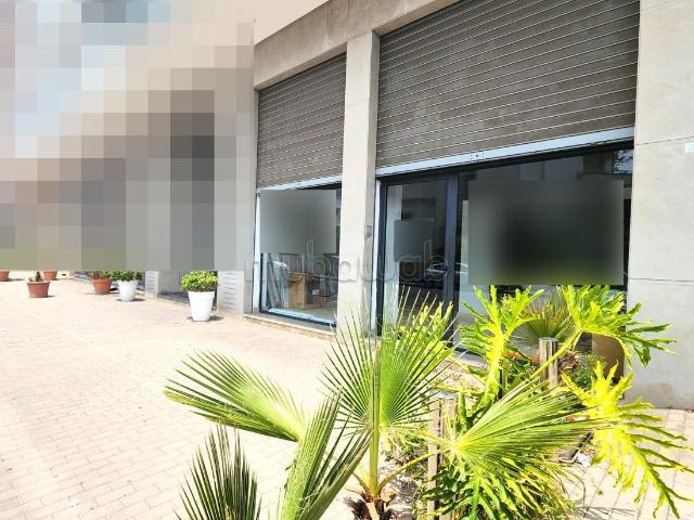 Local commercial location à Anfa, Gharb-Chrarda-Beni Hssen