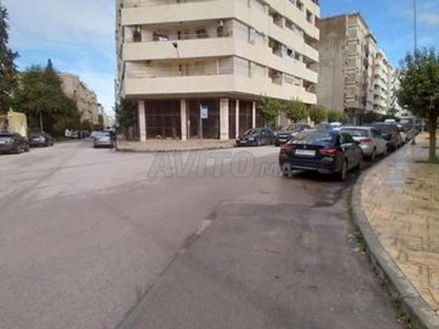 Local commercial location à Fès