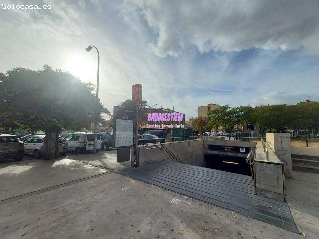 Local Comercial en alquiler en Districte 5, Barcelonès