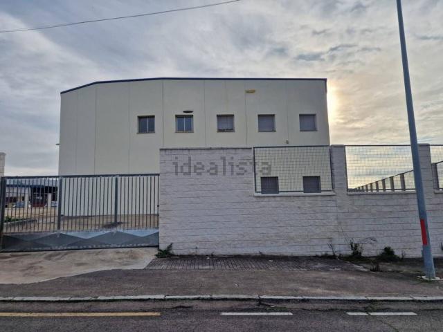 Nave en venta en Coria, Extremadura