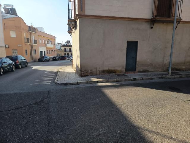 Local Comercial en alquiler en Coria Del Río, Sevilla