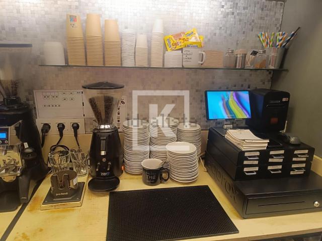 Local Comercial en alquiler en Cornellà De Llobregat, Almeda