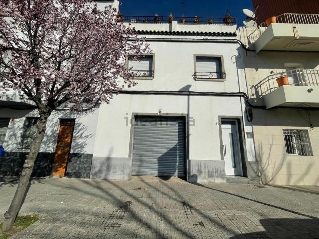 Local Comercial en alquiler en Almeda, Baix Llobregat
