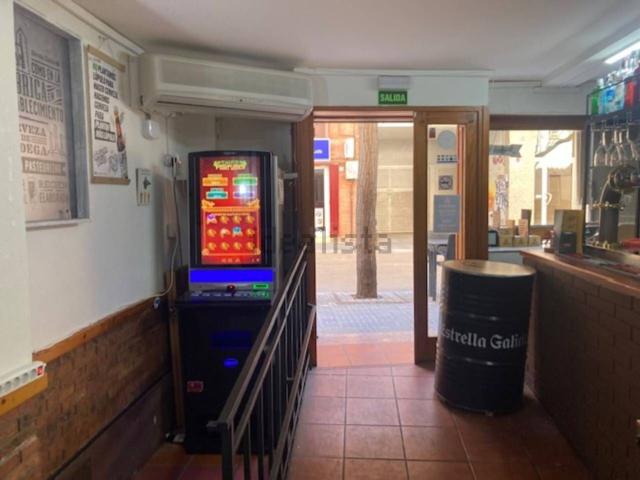 Local Comercial en alquiler en Cornellà De Llobregat, la Gavarra