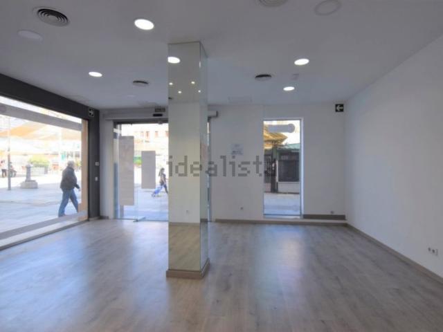 Local Comercial en alquiler en Almeda, Cornellà De Llobregat