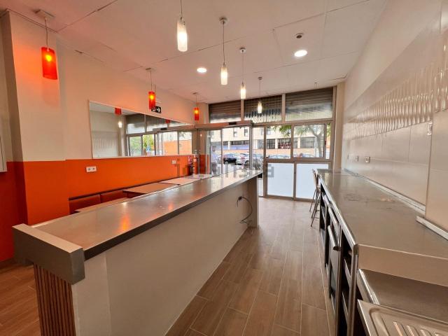 Local Comercial en alquiler en Almeda, Cornellà De Llobregat
