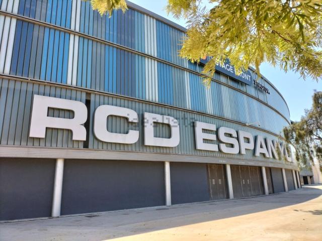 Local Comercial en alquiler en Cornellà De Llobregat, Riera