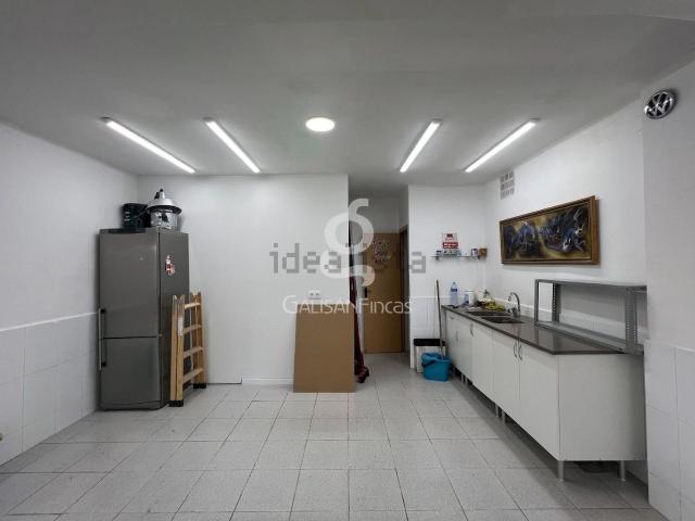 Local Comercial en alquiler en Cornellà De Llobregat, la Gavarra