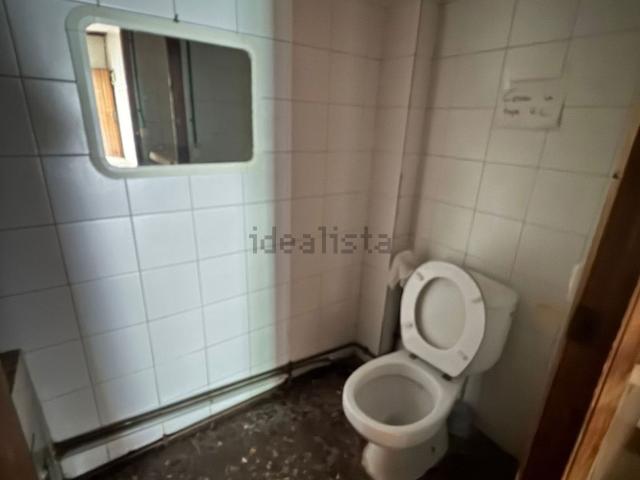 Local Comercial en alquiler en Centre, Baix Llobregat