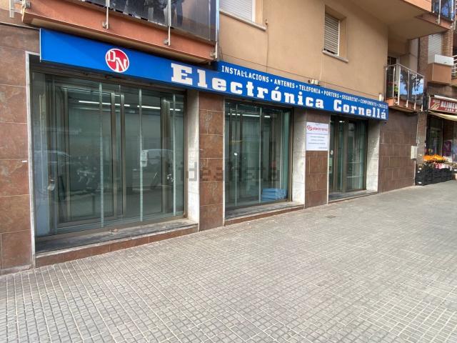 Local Comercial en alquiler en Almeda, Cornellà De Llobregat
