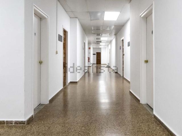 Local Comercial en alquiler en Almeda, Baix Llobregat