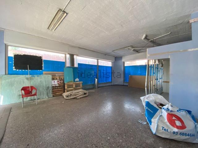 Local Comercial en alquiler en Almeda, Cornellà De Llobregat