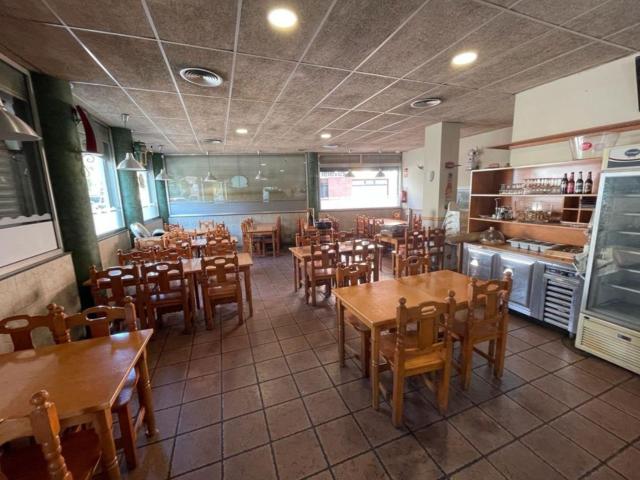 Local Comercial en alquiler en Almeda, Cornellà De Llobregat