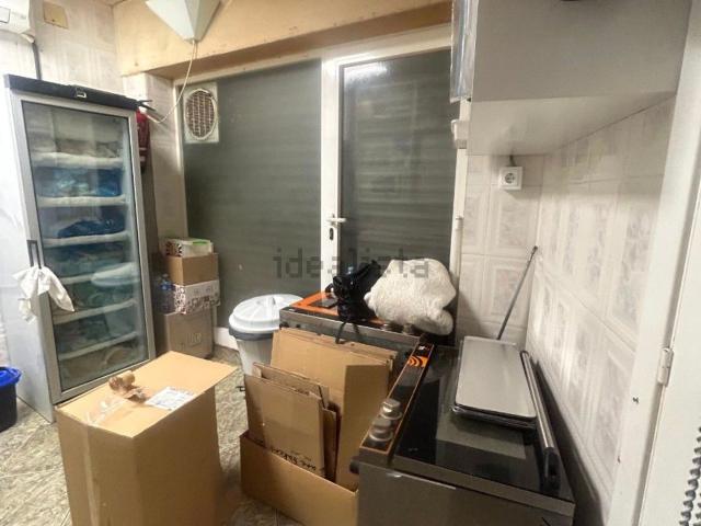 Local Comercial en alquiler en Cornellà De Llobregat, la Gavarra