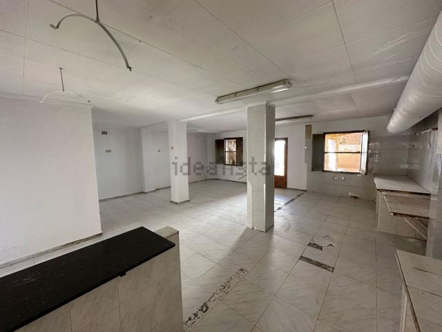 Local Comercial en alquiler en Cox, Valencia