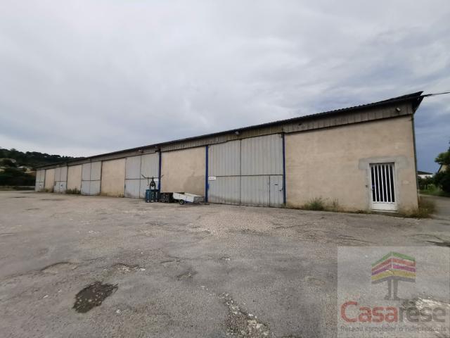 Bureau vente à Villeneuve-sur-lot, Saint-Cyr