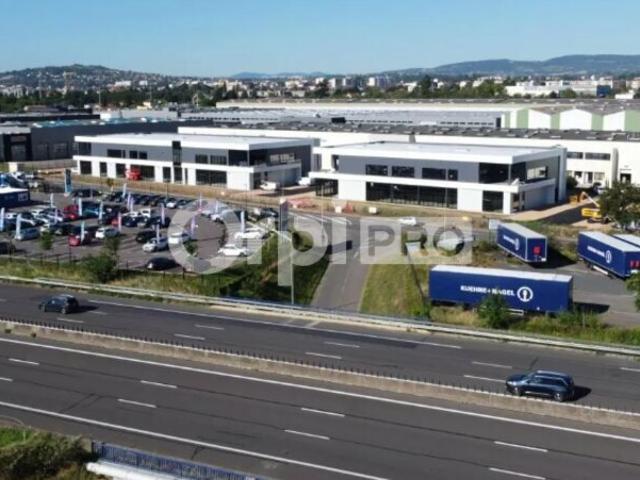 Local Commercial location à Villefranche-sur-Saône, Rhône