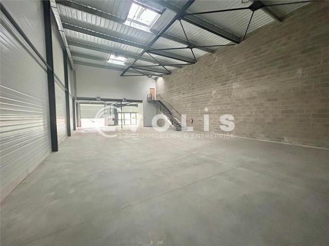 Local Commercial location à Palaiseau, Avrainville