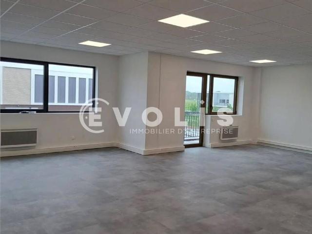 Local Commercial location à Torcy, Bailly-romainvilliers