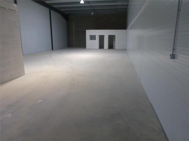 Local Commercial location à Tours, Ballan-miré