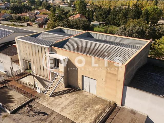 Local Commercial location à Avignon, Bédarrides
