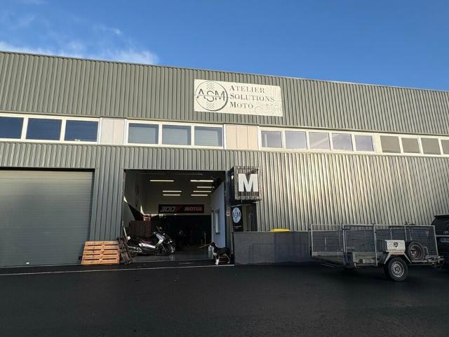 Local Commercial location à Bordeaux, Beychac-et-caillau
