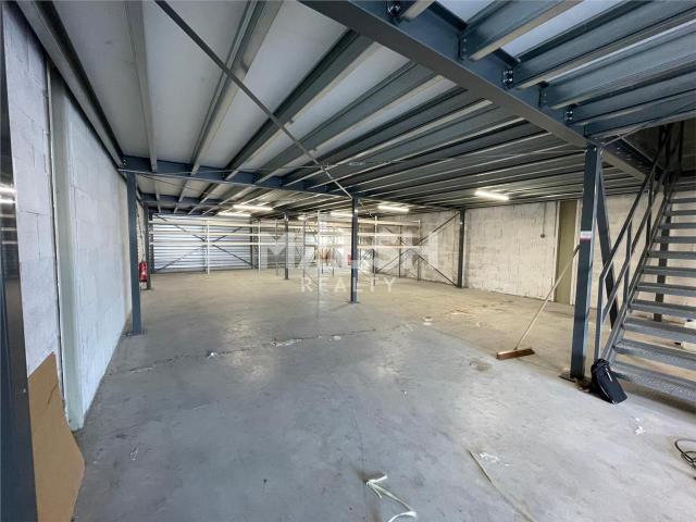 Local Commercial location à Bourg-en-Bresse, Beynost