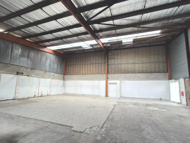 Local Commercial location à Béziers, Servian