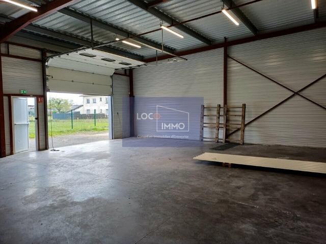 Local Commercial location à Bordeaux, Blanquefort