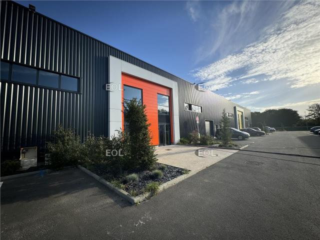 Local Commercial location à Évry, Bondoufle